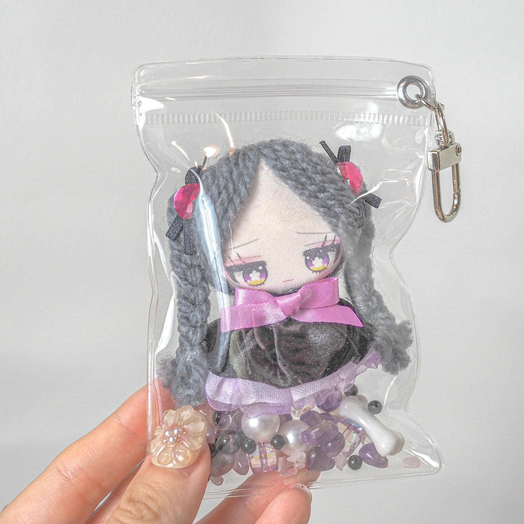 守護運のお守りドール「おもち」｜天然石入り シャカシャカドールキーホルダー | 2枚目